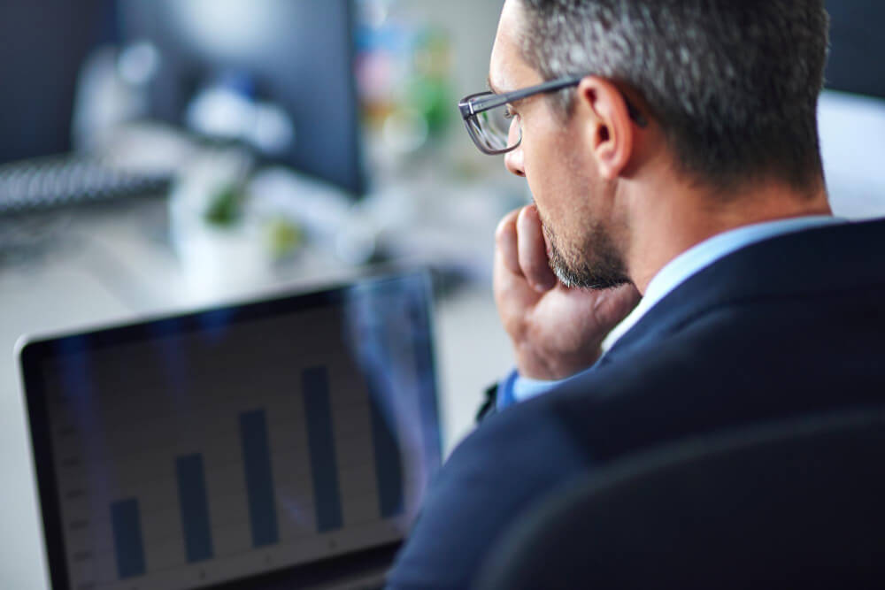 ההבדל בין יועץ פיננסי ל-CFO שחי יחד אתכם את העסק